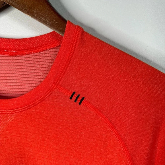 Lululemon Men's Orange Metal Vent Tech Athletic Short Sleeve Shirt - Picture 10 of 13